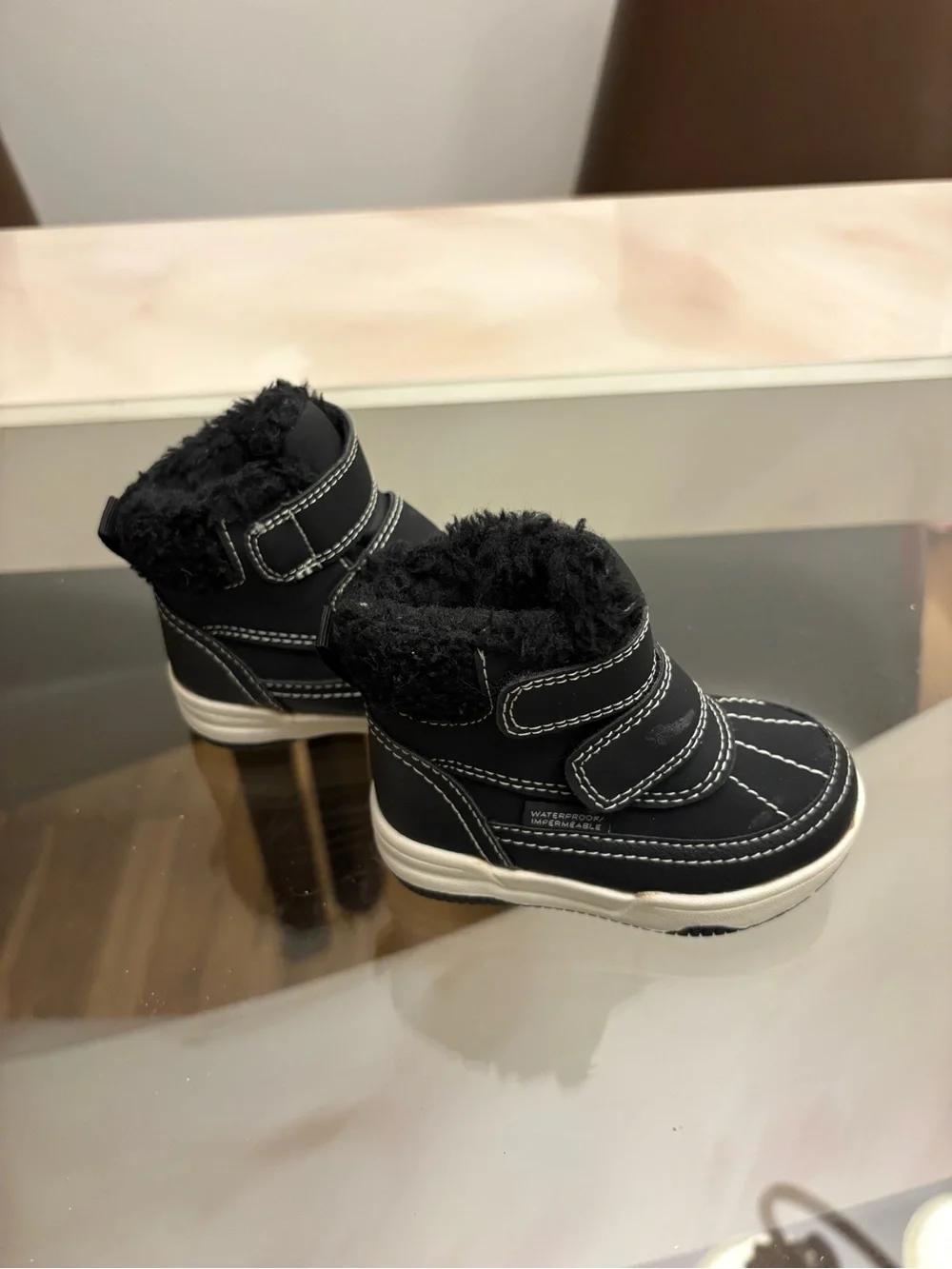 H&M kids Black Faux-Fur Lined Winter Boots - Velcro Closure size 18-19